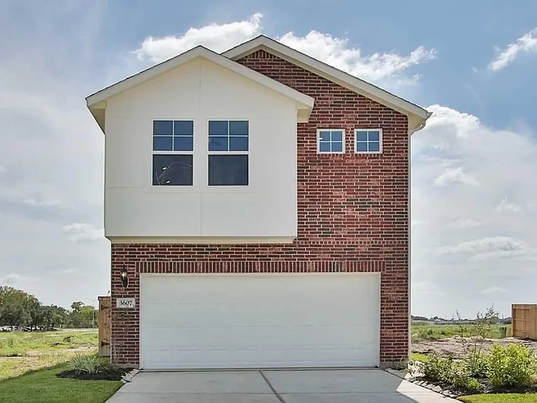 3607 Crescent Moon Ct — Photo 1