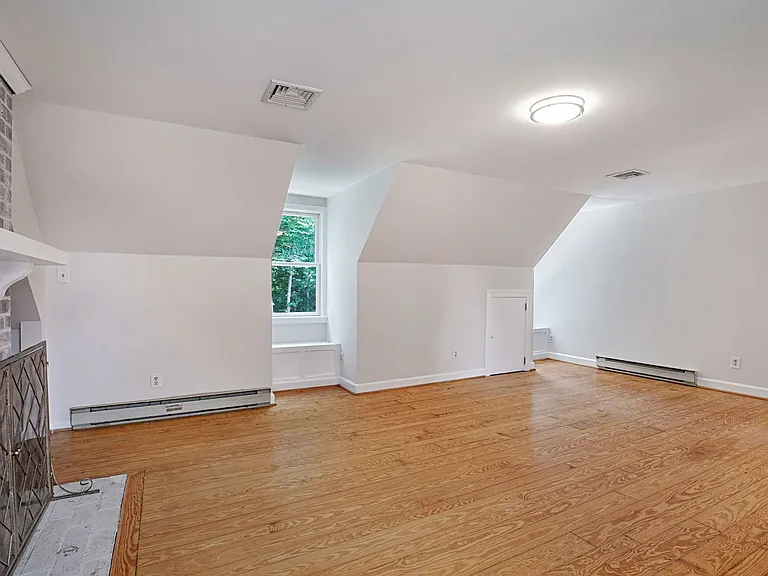 4320 Providence Rd — Photo 21