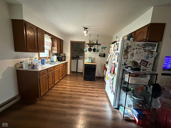 5th image of 5470 N Base Rd