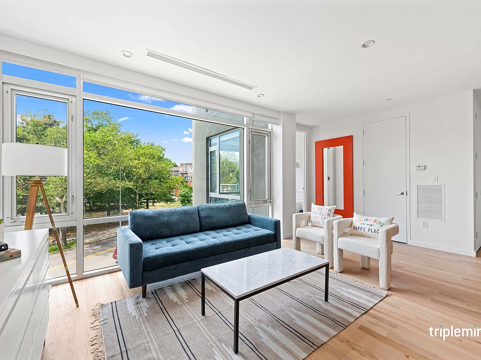 1st image of 524 Manhattan Ave APT 2A