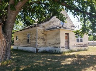 306 Dakota St, Tulare, SD 57476