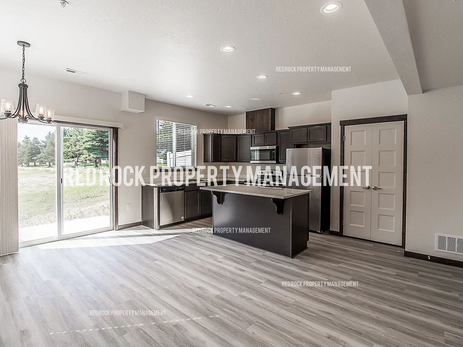 AH - 1587 East Latitude Lane - Unit... — Photo 2