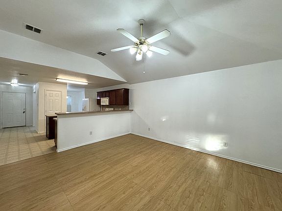 3rd image of 8804 Tumbleweed Dr