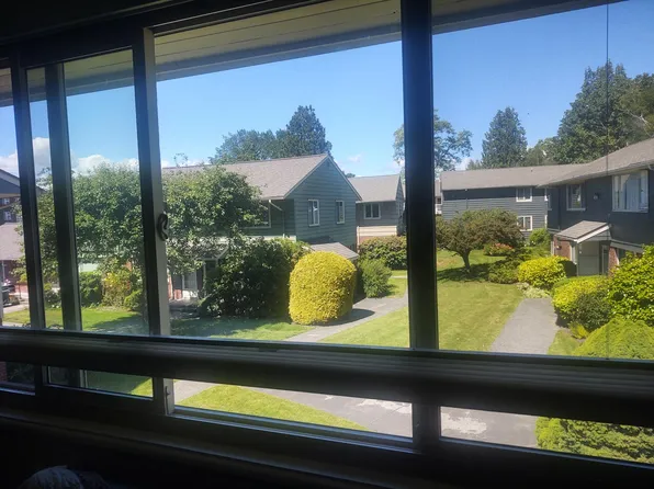 901 N Forest St, Bellingham, WA 98225