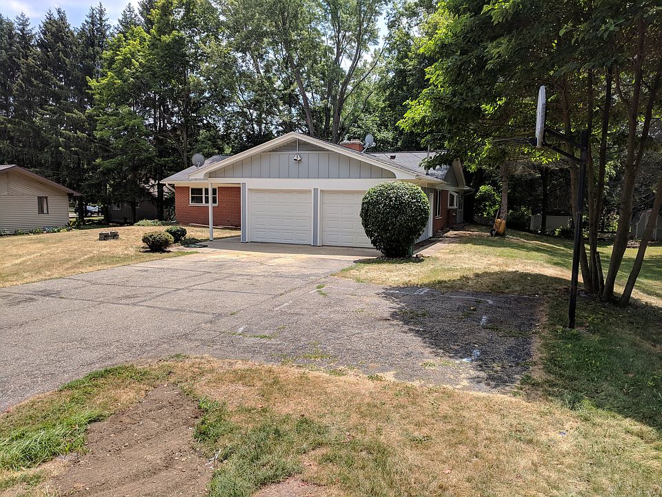 1st image of 218 Beckwith Dr