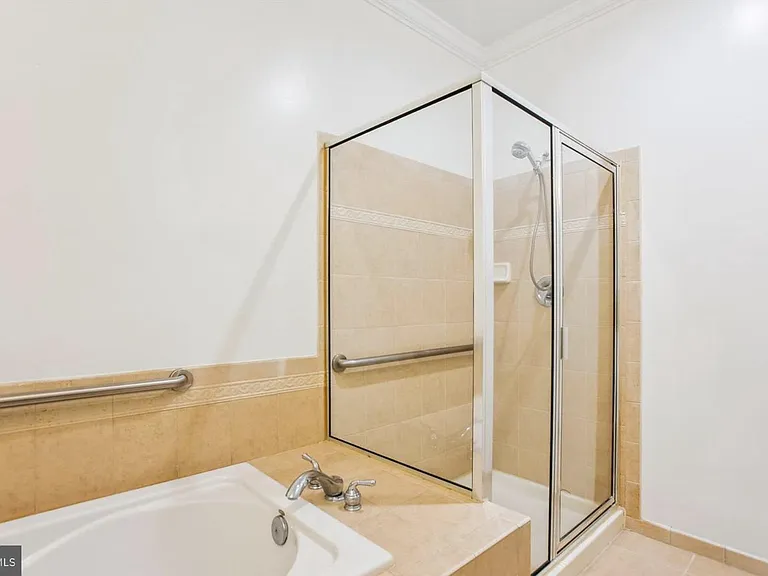 10328 Sager Ave #407 — Photo 15