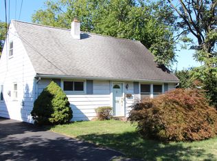 330 Eaton Ave, Hamilton, NJ 08619