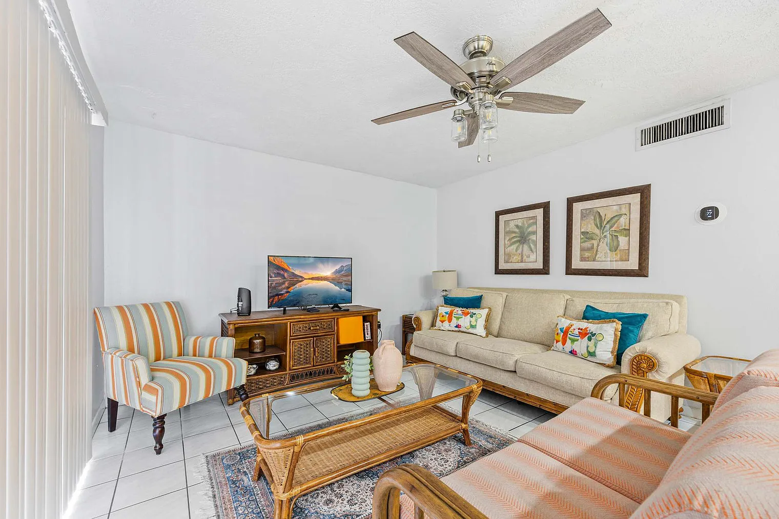 2 bed, 1.0 bath, $2,350 — Photo 2