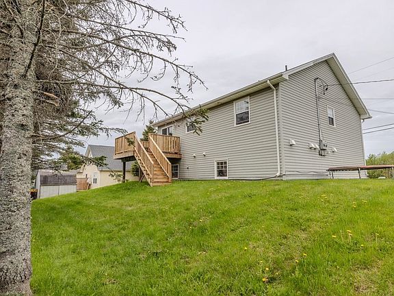 4th image of 311 Jennifer St