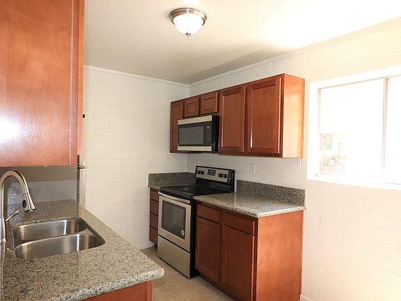 4th image of 1470 S Palo Verde Ave APT J113