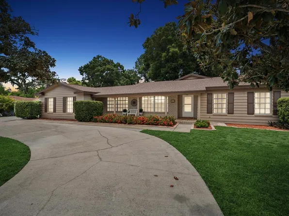 2025 Nursery Rd, Clearwater, FL 33764