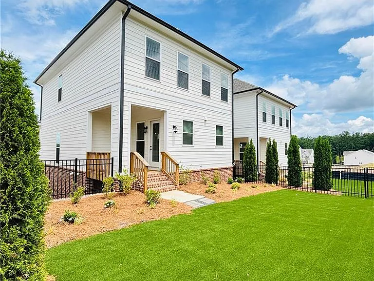 657 Summit Hill Way — Photo 55