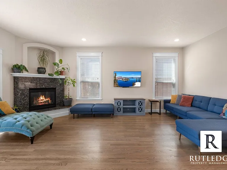 172 Willow Springs Dr — Photo 11