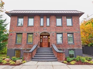 616 N 48th St #1, Seattle, WA 98103