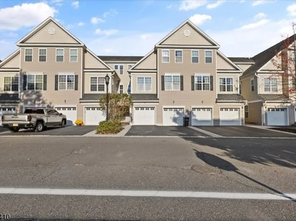 17 Swing Bridge Ln, South Bound Brook Boro, NJ 08880
