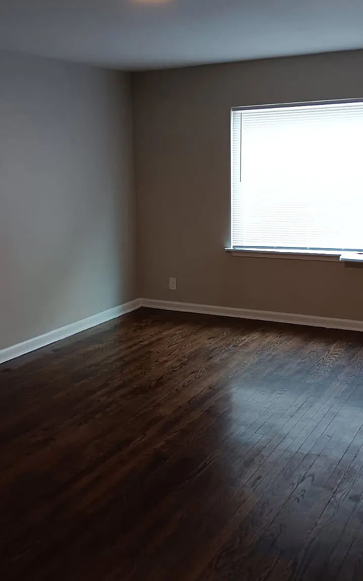 1 bed, 1000 sqft, $1,275 — Photo 4