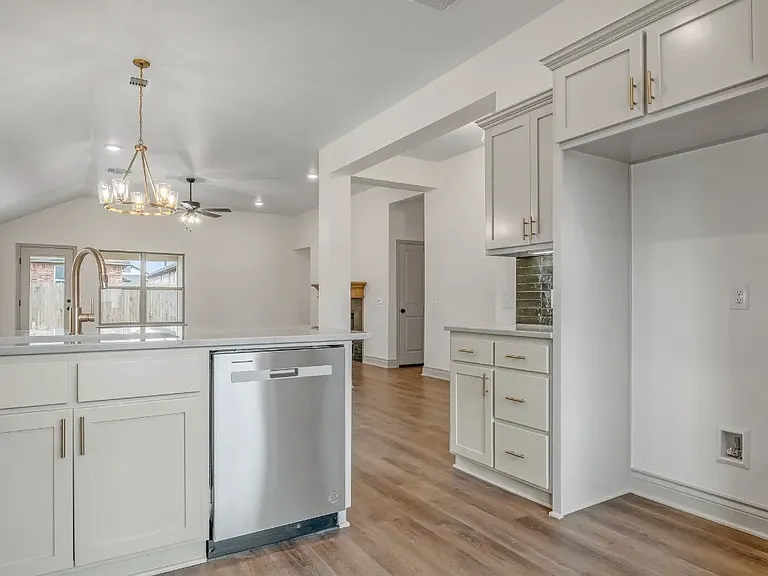 3305 Pagoda Pead Dr — Photo 4