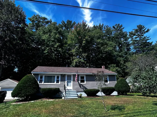 10 Woodland Avenue, Lisbon, ME 04252