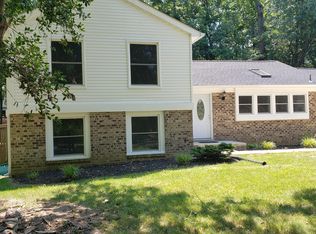 12903 N Point Ln, Laurel, MD 20708