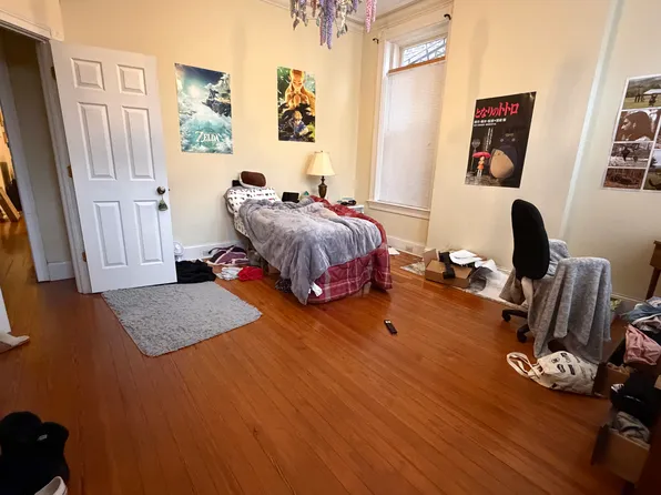 2240 Wheeler St APT 1, Cincinnati, OH 45219