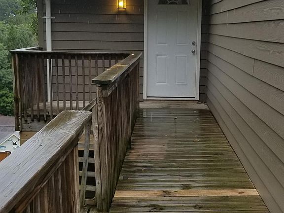 2nd image of 1034 Willey St