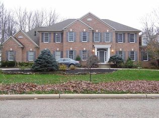 1806 Forest Oaks Dr, Hudson, OH