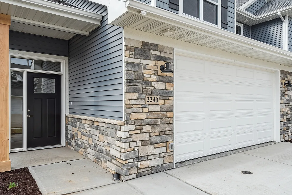Building Photo - 2240 Eversull Ln