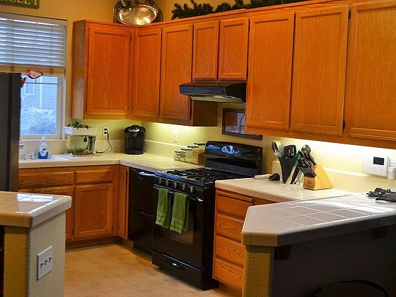 3rd image of 423 Christensen Ct