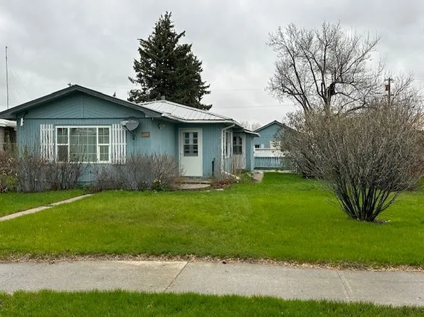 407 Dupuyer Ave, Valier, MT 59486