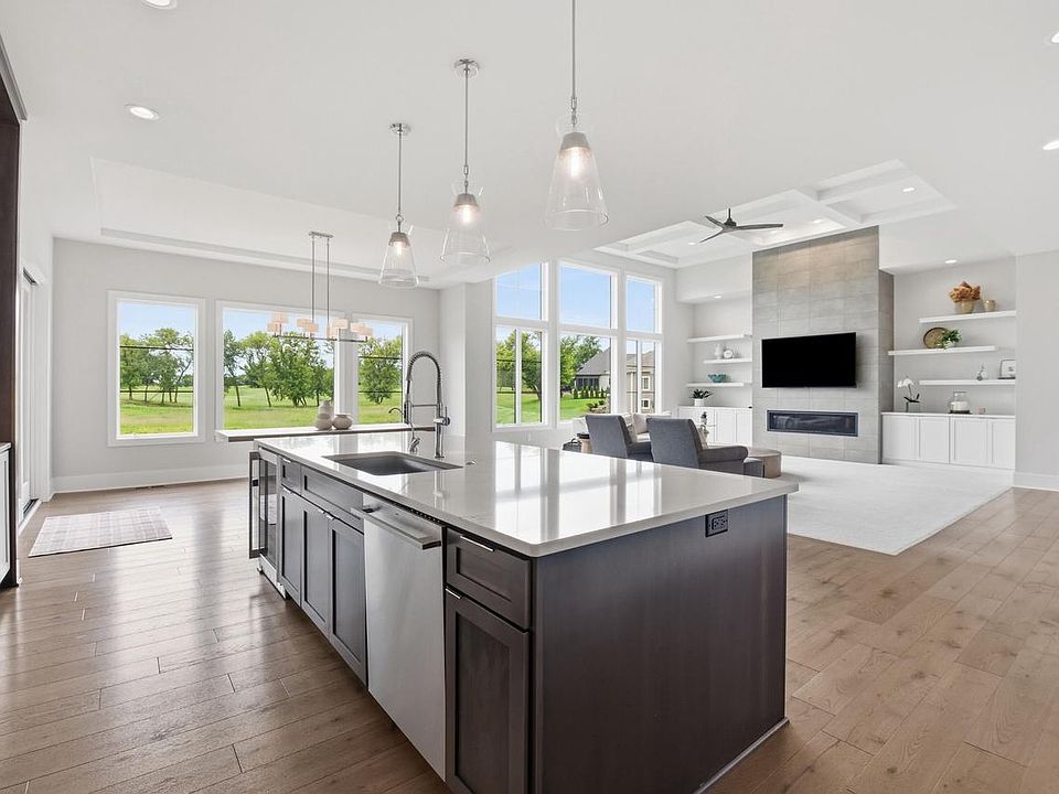 1st image of S17W30381 Hazeltine COURT