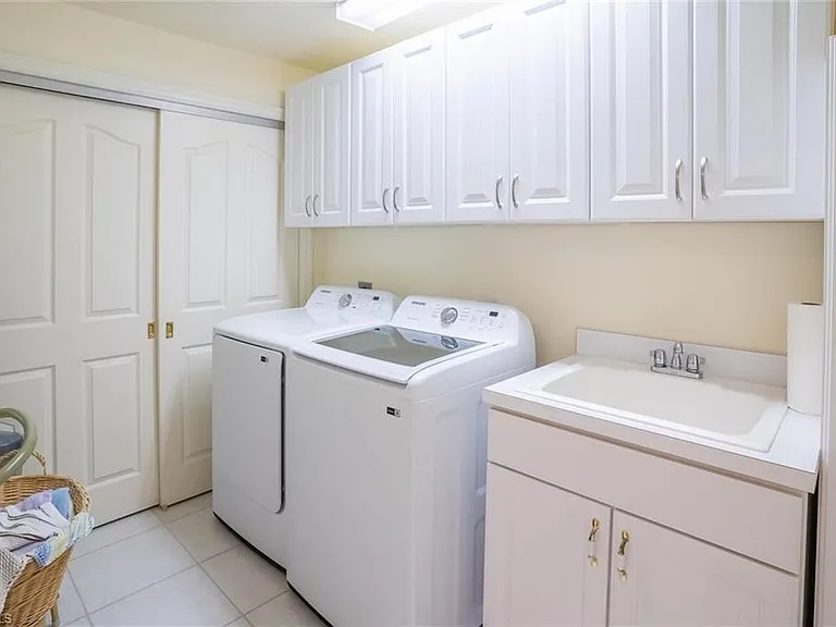 8500 Mystic Greens Way #5-505 — Photo 30