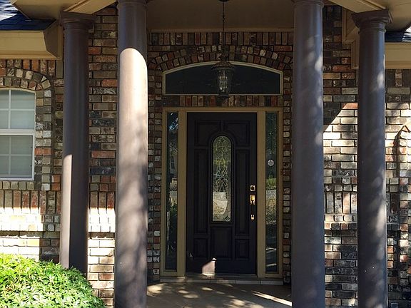3rd image of 1406 Gleneagles Dr