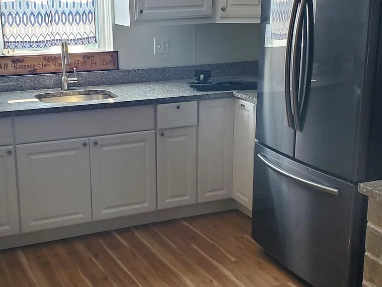735 Brownsville Rd #2 — Photo 9