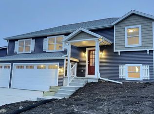 1045 Susan Crst, Black Earth, WI 53515