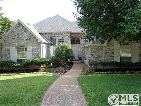 2nd image of 1916 Whitehall Dr