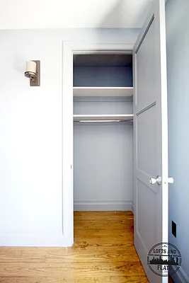 Rented by Lofts and Flats LLC | media 25