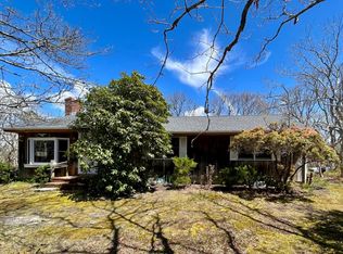 42 Marthas Rd, Edgartown, MA 02539