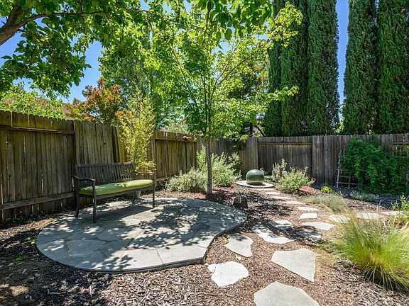 3rd image of 3167 San Nicolas Road