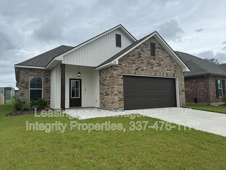 112 Segovia Way — Photo 1