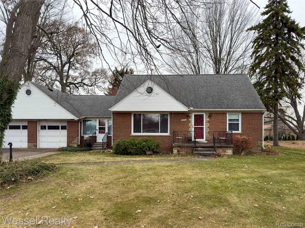 28771 Bunert Rd, Warren, MI 48088