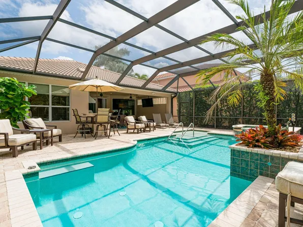 7667 Martino Cir, Naples, FL 34112