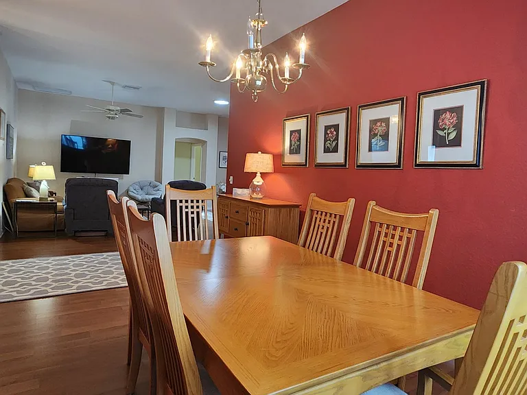 1426 Forest Acres Dr — Photo 12