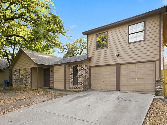 3rd image of 721 Timberoaks Dr