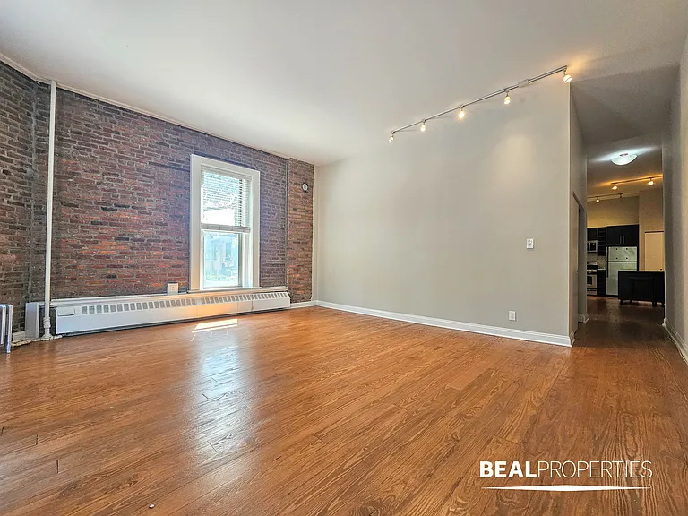 2200 N Clark St — Photo 35