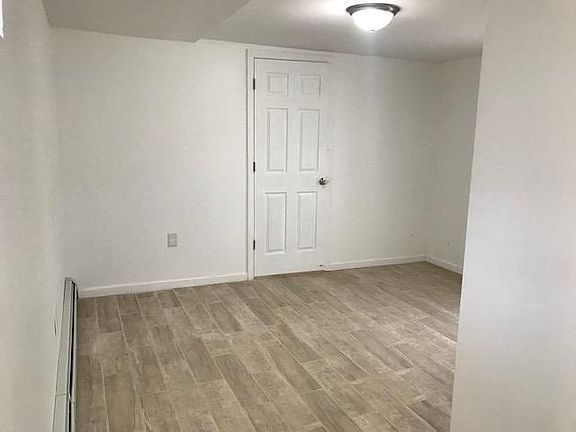 4th image of 10931 157th St