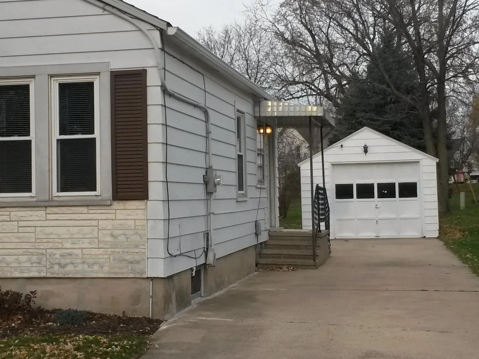 2 bed, 1000 sqft, $1,695 — Photo 3
