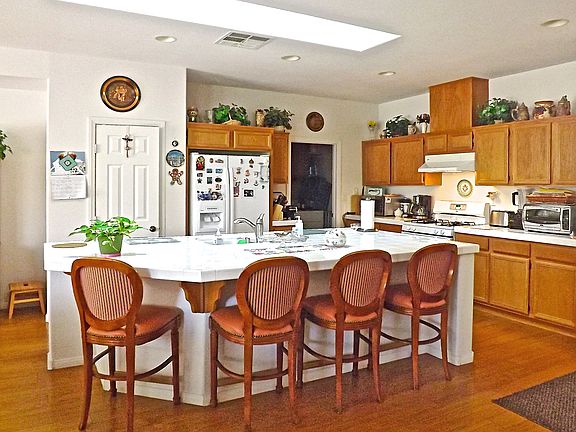 2nd image of 5829 Buena Tierra St