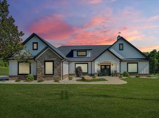 1918 Trinity Rd, Troutville, VA 24175