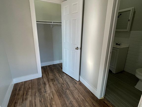 4th image of 847 S 18th St Floor 3