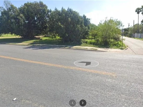 105 E 11th St, La Joya, TX 78560
